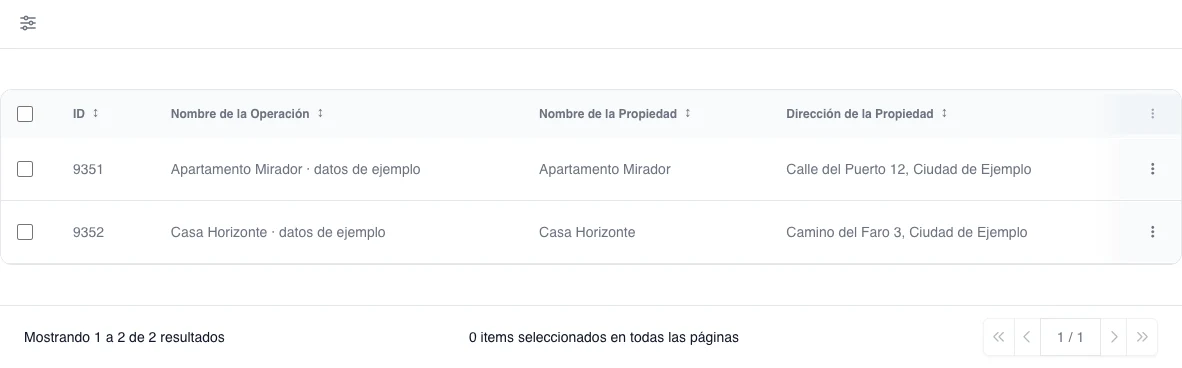 Listado real de Operaciones con dos operaciones totalmente ficticias: nombre de la operación, propiedad y dirección de ejemplo, sin acciones seleccionadas.