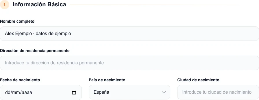 Sección real de Información Básica que la agencia revisa en el formulario público, con nombre ficticio, país y campos pendientes visibles.